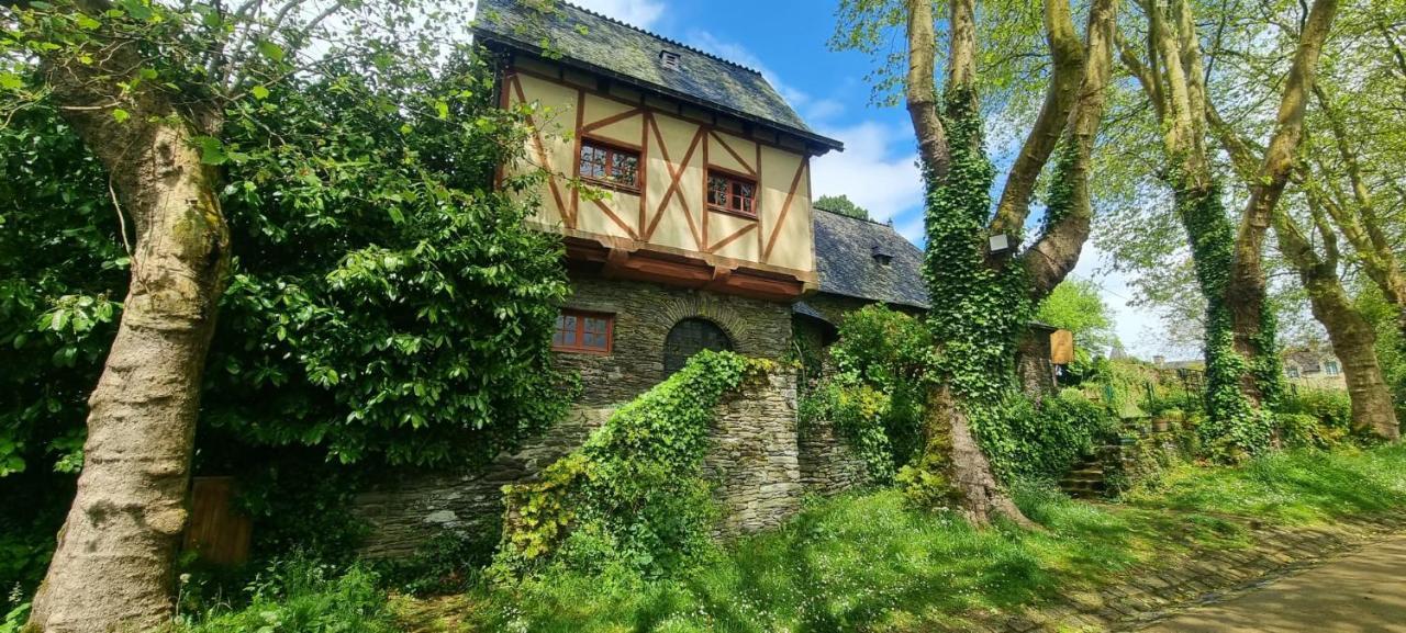 Charming Traditional 2-Bed Cottage Near Plémet Eksteriør bilde
