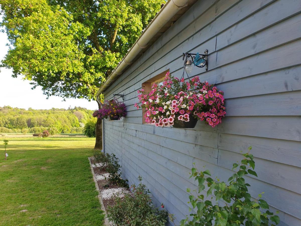 Charming Traditional 2-Bed Cottage Near Plémet Eksteriør bilde