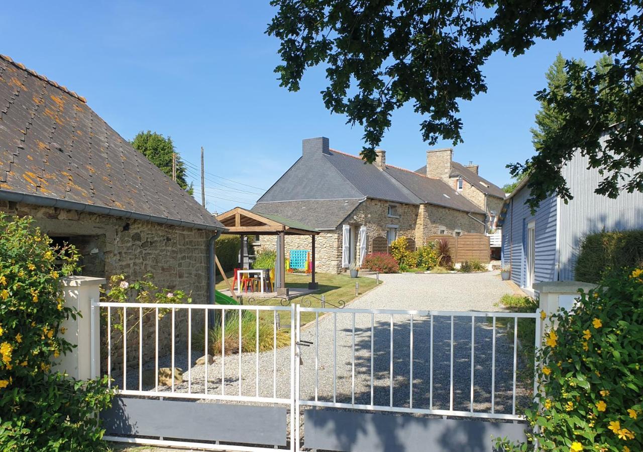 Charming Traditional 2-Bed Cottage Near Plémet Eksteriør bilde