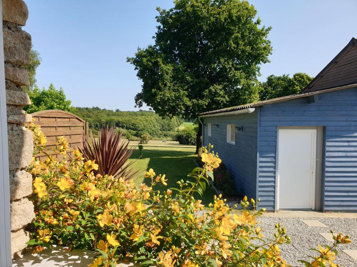 Charming Traditional 2-Bed Cottage Near Plémet Eksteriør bilde